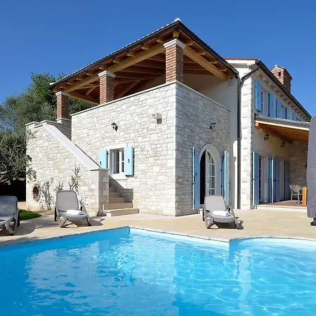 Maslinova Grana Tar-Vabriga