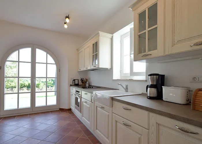 Maslinova Grana Villa *